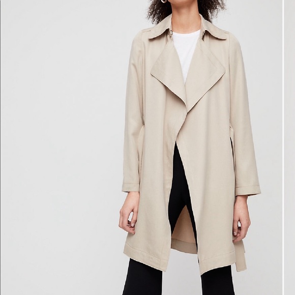 Aritzia maximo trench Clearance